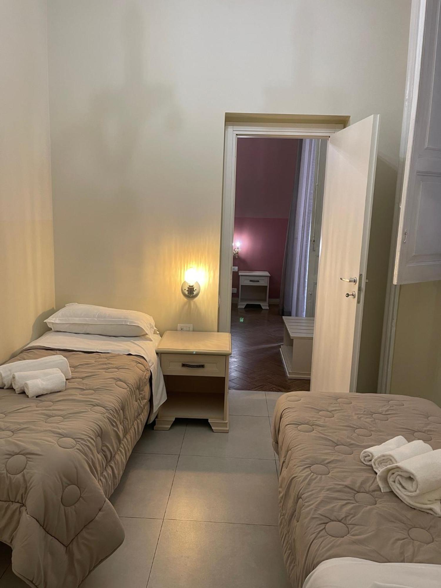 ホテル Umberto House カターニア エクステリア 写真