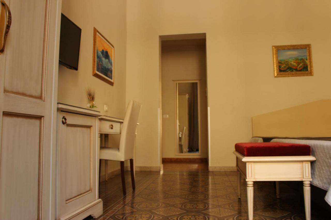 ホテル Umberto House カターニア エクステリア 写真
